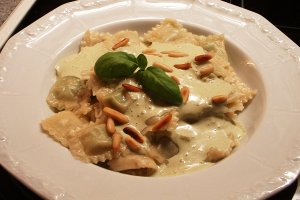 Ravioli mit Kartoffel-Pesto-Füllung